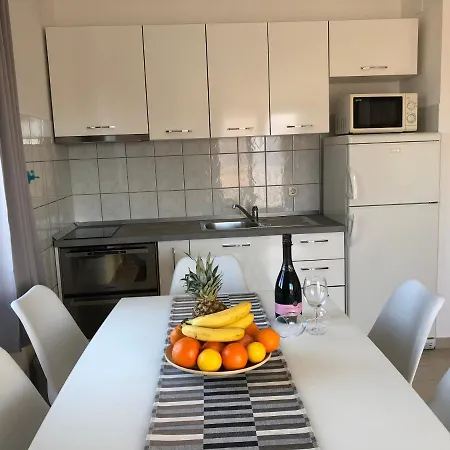 Apartments Saric Biograd Na Moru Exterior photo
