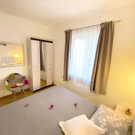 Apartments Saric Biograd Na Moru Exterior photo