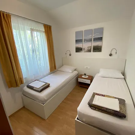 Apartments Saric Biograd Na Moru Exterior photo