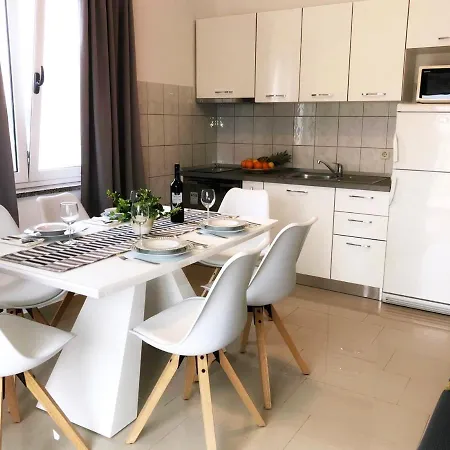 Apartments Saric Biograd Na Moru Exterior photo